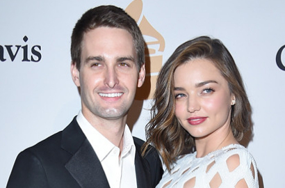 Dilamar, Miranda Kerr Pamer Cincin Tunangan dari CEO Snapchat