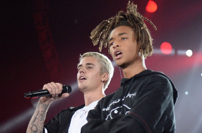 Justin Bieber Baper Nyanyi 'Never Say Never' Bareng Jaden Smith di Konsernya
