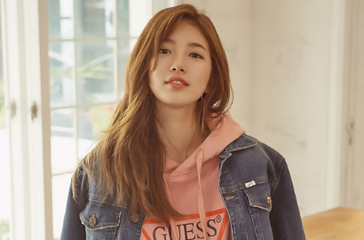 Pakai Coat Dress di Musim Panas, Suzy miss A Seksi Pamer Dada