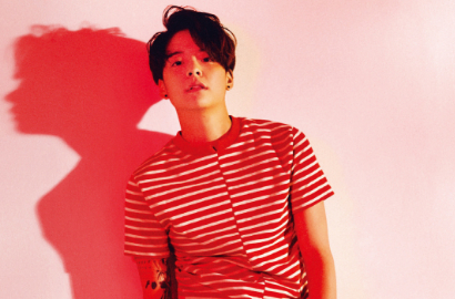Pose Garang di Majalah Allure, Amber Cerita Peran Masing-masing Member f(x)
