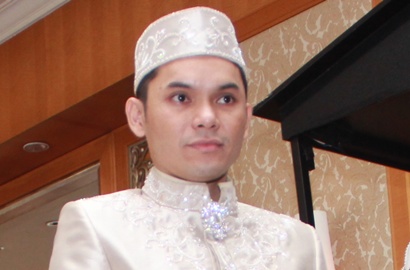 Hilangkan Gugup Sebelum Ijab Kabul, Ben Kasyafani Pose Lucu
