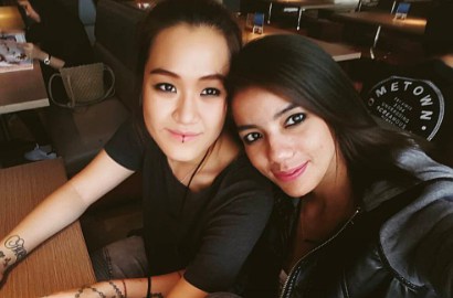 Diisukan Lesbian, Sheila Marcia Bongkar Status Hubungannya dan 'Putri' Deddy Dores