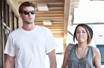 Bikin Baper, Miley Cyrus-Liam Hemsworth Asyik Duet Bareng Lagu Justin Bieber