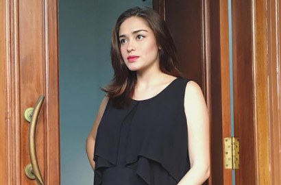 Gelar 7 Bulanan Kehamilan, Yasmine Wildblood Anggun Khas Putri Jawa