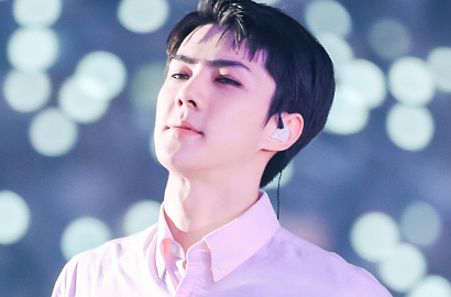 Seksi Pakai Kaos Ketat, Sehun Sukses Bikin Netter Meleleh