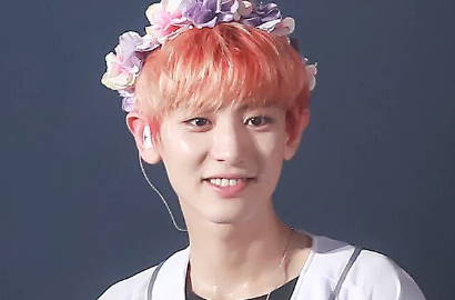 Akui Punya Wajah Mirip, Chanyeol Sebut Foto Selca Sang Kakak Adalah Dirinya
