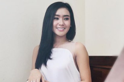 Waduh, Cita Citata Ngaku Dipaksa Anggota DPR Amri Pamer Foto Bareng di Medsos