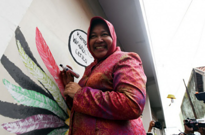 Warga Surabaya Sudah Ikhlas Risma Dicalonkan Jadi Cagub DKI?