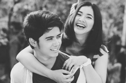 Aliando Dirangkul Mesra Oleh Dinda Zani, Fans Prilly Latuconsina Ngamuk Berat