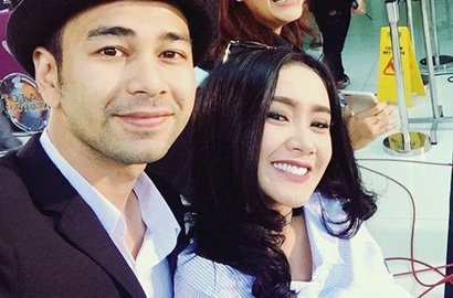 Raffi Ahmad Pose Mesra Bareng Cita Citata, Netter: Ya Nempel Janda Lagi