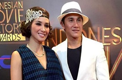 Jarang Diterpa Gosip, Ternyata Ini Resep Keluarga Bahagia Ala Vino Bastian