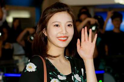 Anggun dan Pamer Paha Mulus di Bandara, Joy Red Velvet Banjir Pujian