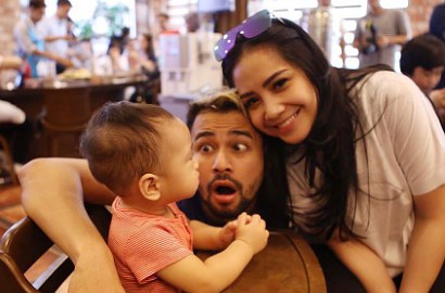 Diterpa Isu Selingkuh dengan Ayu Ting Ting, Raffi Makin Sering Minta Cium Nagita