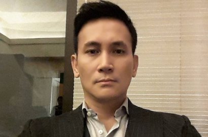 Heboh Foto 'Kencan' di Kedai Kopi, Ini Tanggapan Marcelino Lefrandt