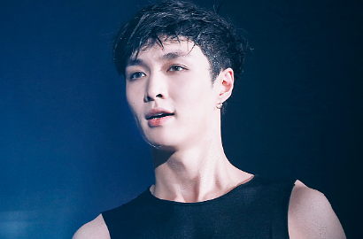 Punya Hemofilia, Fans Nangis Lihat Jari-Jari Lay Berdarah di Konser EXO