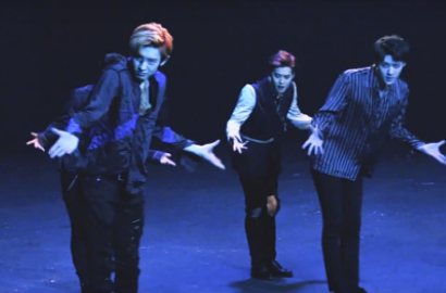 Siap-Siap Dibikin Histeris, EXO Jadi Penjudi Seksi di MV 'LOTTO'
