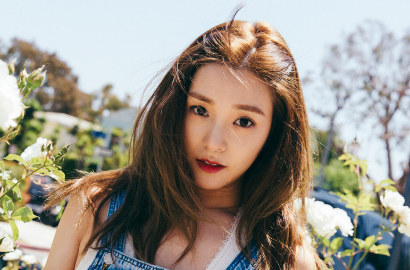 Waduh, Insiden Bendera Jepang Bisa Buat Tiffany Dipenjara?