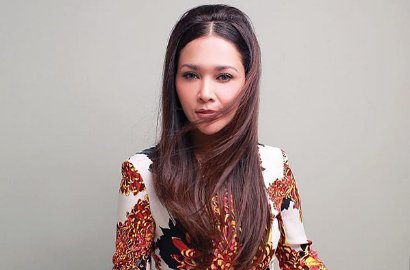Pose Bareng Ratusan Tas Branded, Maia Estianty Dipuji Wanita Berkelas