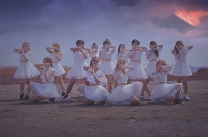 Kini Ber-13, Cosmic Girls Sambut Kehadiran Yoo Yeonjung IOI di MV 'Secret'