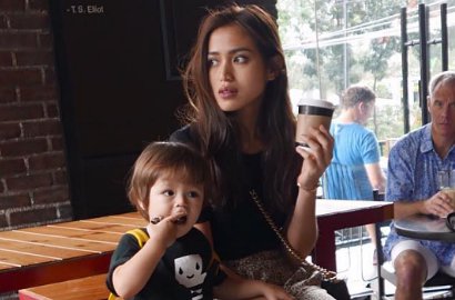 Ajak Bicara Baby El Pakai Bahasa Inggris, Jessica Iskandar Disindir Cinta Barat