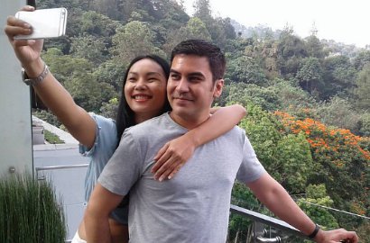 Sebut Eks Istri Deddy Corbuzier Calon Ipar, Monica Oemardi Selfie Bareng Kalina