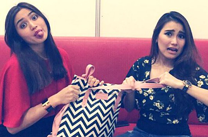 Sindir Soal Unfollow Jedar ke Ayu Ting Ting, Mbah Mijan: Sekalian Jambak-Jambakan