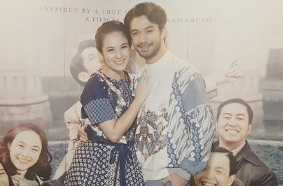 2 Kali Kecup Bibir Chelsea Islan di Panggung Teater, Reza Rahadian Bikin Fans Baper