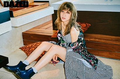 Pose Manis di Bali, Intip Cantiknya Hani EXID di Majalah Dazed