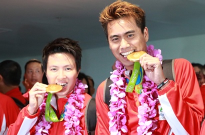 Raih Emas Dapat Bonus 5 M, Beredar Meme Bandingkan Nasib Owi-Butet dengan Veteran