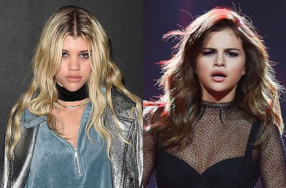 Bikin Heboh Mesra Dengan Justin Bieber, Sofia Richie Pakai Bikini Tiru Selena Gomez