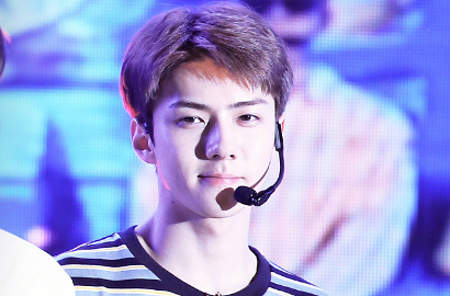 Umbar Dada di Bandara, Sehun EXO Malah 'Diomeli' Fans