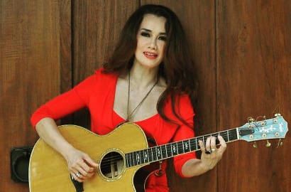 Dinyatakan Positif Narkoba, Reza Artamevia ke Mataram Tanpa Sepengetahuan Manajemen?