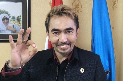 Brankas Rahasia Gatot Brajamusti Berhasil Dibuka, Ditemukan Obat Kuat untuk Seks