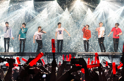 Konser di Jakarta Belum Dimulai, Antusiasnya Fans Dengarkan iKON Rehearsal