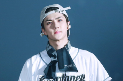 Posting Foto di Instagram, Sehun Malah Mirip Bapak D.O.