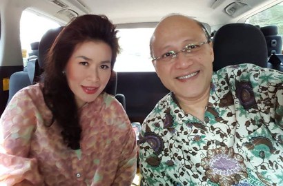 Isyaratkan Istri Dibully Sebagai 'Pelakor', Mario Teguh Salahkan Ayu Ting Ting?