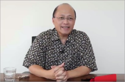 Tulis Kalimat Motivasi Ini, Mario Teguh Sebenarnya Ayah Kandung Kiswinar?