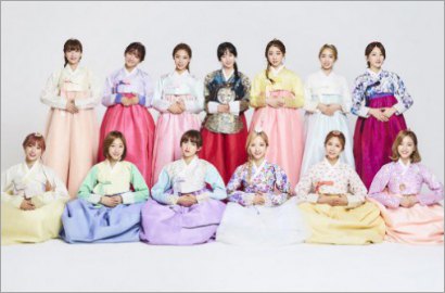 Rayakan Chuseok, Cosmic Girls Pakai Hanbok Cantik
