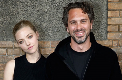 Selamat, Amanda Seyfried Resmi Tunangan dengan Thomas Sadoski