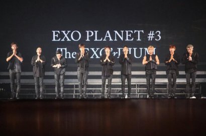 Duel Lightsaber Hingga Mainan 'Dewasa', EXO 'Kacaukan' Konser di Bangkok