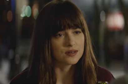 Dakota Johnson Lakukan Adegan Panas di Trailer 'Fifty Shades Darker'