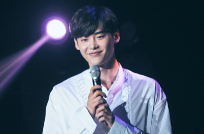 YG Entertainment Rayakan Ultah Lee Jong Suk Seperti Ini