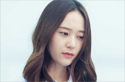 Cantik Mempesona di Majalah ELLE, Krystal f(x) Cerita Soal Gaya Favorit