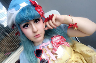 Boneka 'Hidup' Asal Swedia Ini Hebohkan Para Turis