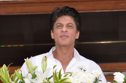 Dikenal Ramah dan Baik Hati, Shahrukh Khan Ketahuan Amuk Fans