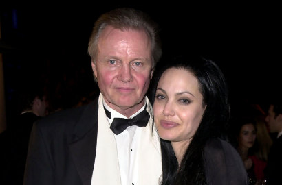Ayah Sesalkan Keputusan Angelina Jolie Ceraikan Brad Pitt