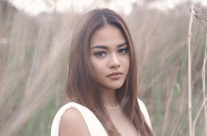 Pamer Belahan Dada dan Mesra dengan Pria, Aurel Digoda Foto Pre-Wedding