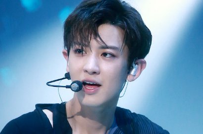 Dipakai Seharian, Chanyeol EXO Super Bangga Pamer Name Tag dari SM