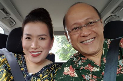 Istri 'Ngamuk' Mario Teguh Dibully Kabur ke Luar Negeri