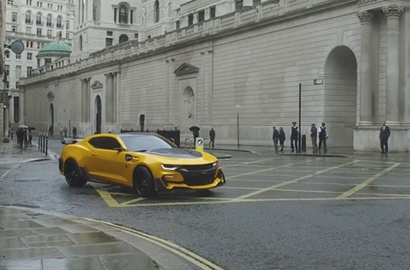Seru, Begini Aksi Kejar-Kejaran Mobil Keren di 'Transformers: The Last Knight'
